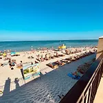 у моря с панорамным видом золотой берег Διαμέρισμα