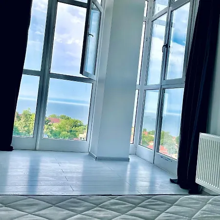 Apartman у моря с панорамным видом золотой берег *