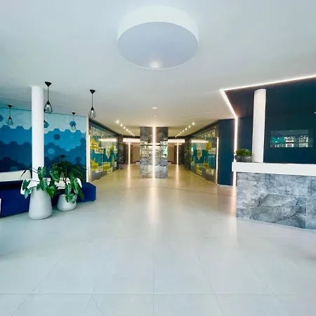 у моря с панорамным видом золотой берег *