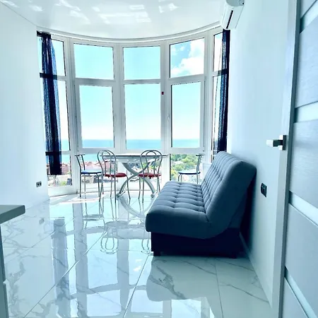 у моря с панорамным видом золотой берег Apartman *