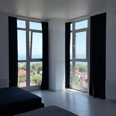 у моря с панорамным видом золотой берег Apartman *