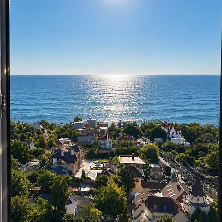 у моря с панорамным видом золотой берег Apartman