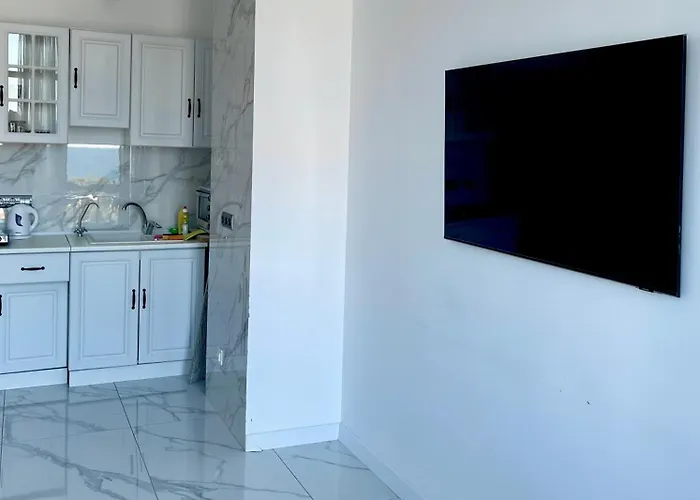 у моря с панорамным видом золотой берег Apartament