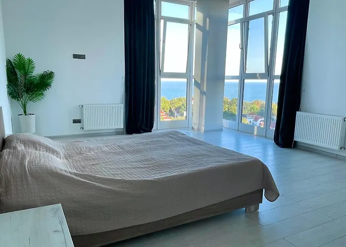 у моря с панорамным видом золотой берег * أوديسا