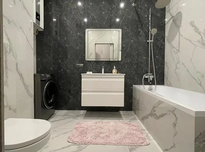 у моря с панорамным видом золотой берег